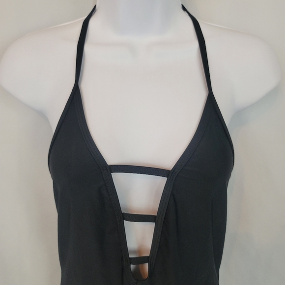 ❤ 3/$25 Boohoo Swimsuit - Picture 3 of 7